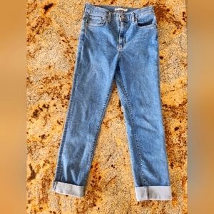 Womens high rise straight leg levis jeans W29 L32